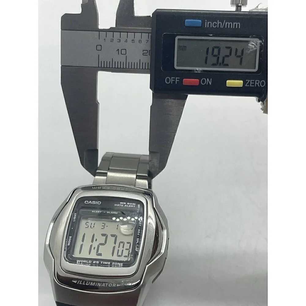 Casio Illuminator Watch Wave Ceptor Silver Digital 25 Time Zones 2583 WV-55H